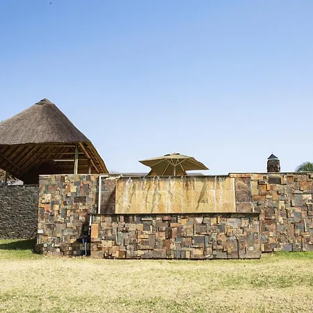 Tholo Manzi Private Game Farm Vila Zeerust Exterior foto