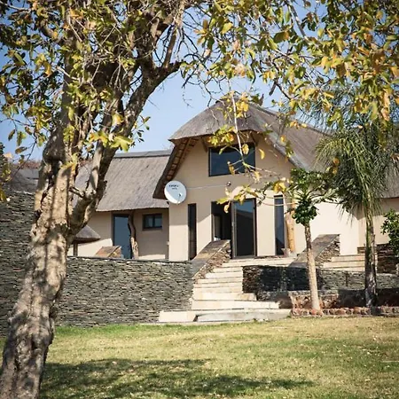 Tholo Manzi Private Game Farm Vila Zeerust Exterior foto
