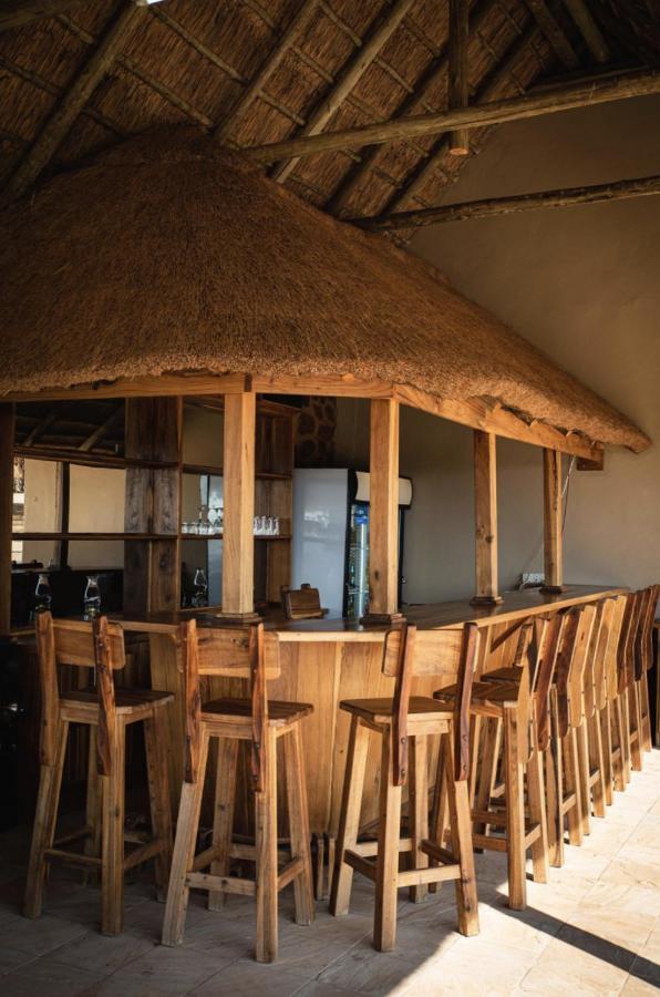 Villa Tholo Manzi Private Game Farm Zeerust