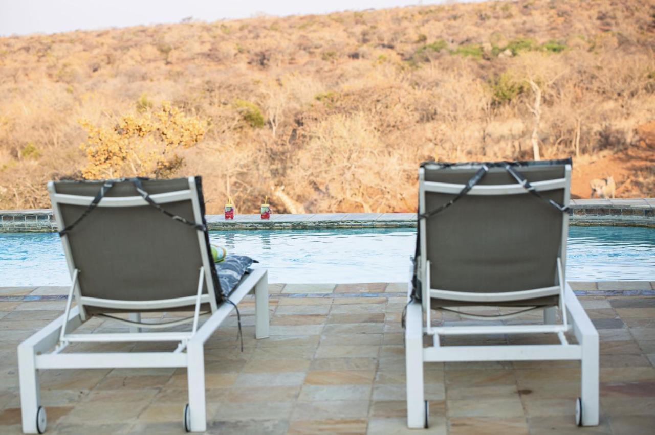 Tholo Manzi Private Game Farm Villa *